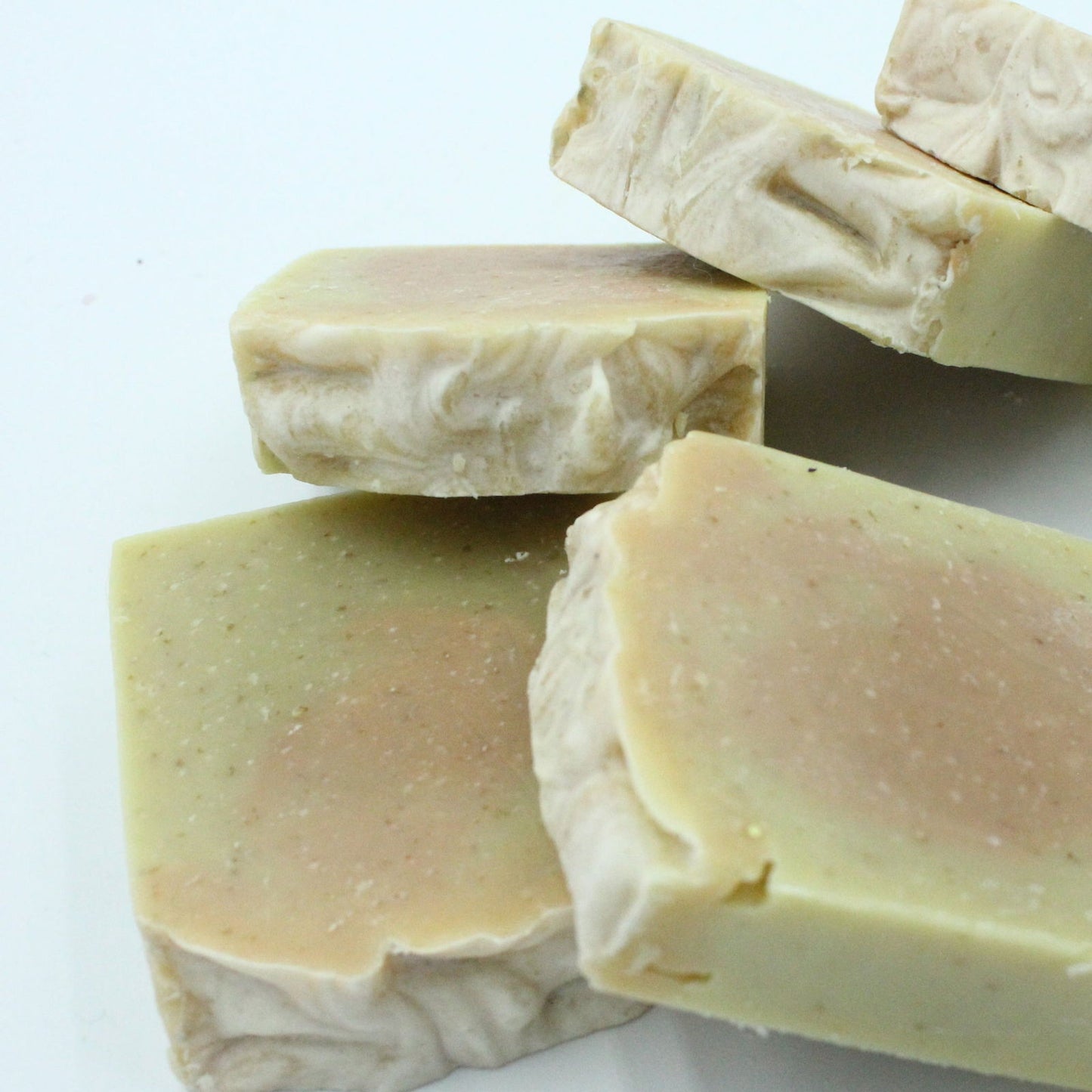 The Honey Oats Soap - HoneyMist