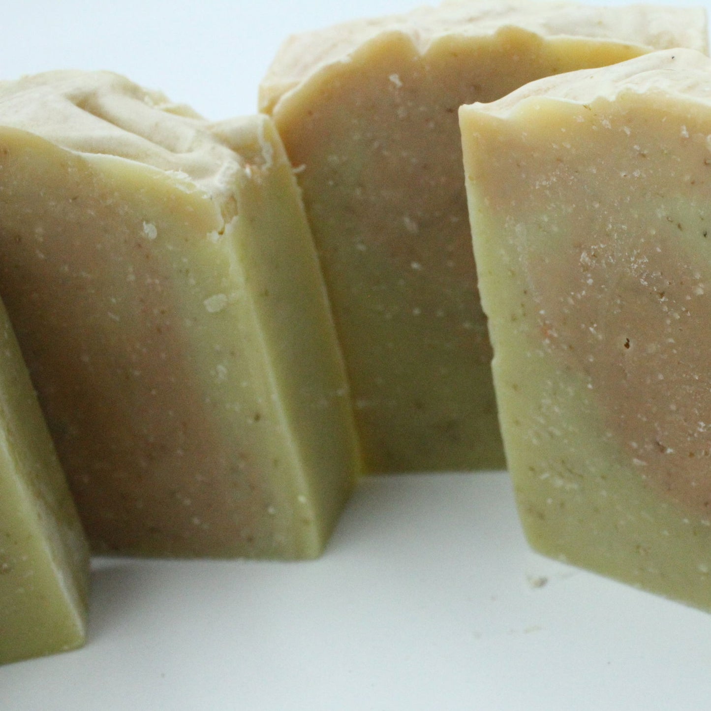 The Honey Oats Soap - HoneyMist